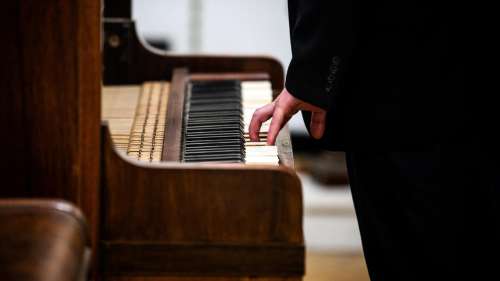 Le pianiste Jacques Rouvier, professeur d’Hélène Grimaud, visé par une plainte pour harcèlement sexuel