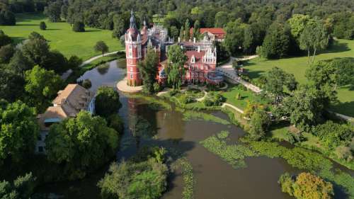 Les châteaux allemands luttent contre le dérèglement climatique qui menace leurs parcs