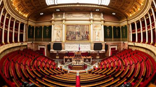 Violences dans le cinéma et protection de l'enfance : les commissions d'enquête relancées à l'Assemblée