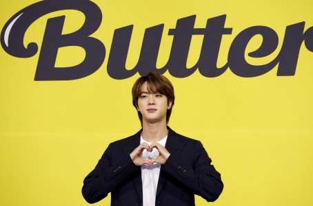 Corée du Sud : la star des BTS, Jin, rejoint l'armée et marque la fin d'une ère glorieuse