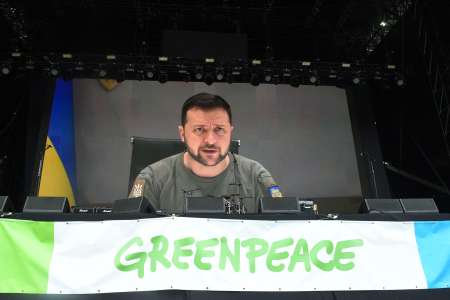 Ukraine : Zelensky demande le soutien des festivaliers de Glastonbury
