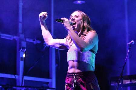 Critiquant les mesures anti-LGBT de la Pologne, l'ex-Spice Girl Mel C annule son concert