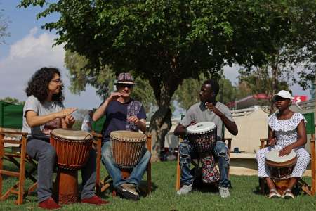 À Chypre, la musique comme échappatoire pour des migrants d'Afrique