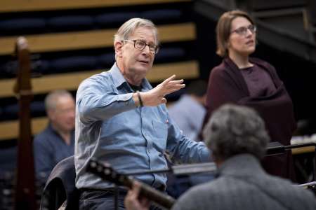 Le maestro John Eliot Gardiner quitte le Monteverdi Choir and Orchestra, formation qu'il a fondée il y a 60 ans