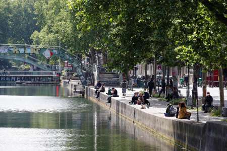 Paris: les passerelles du canal Saint-Martin aux noms de Michèle Morgan, Bernadette Lafont et Maria Pacôme