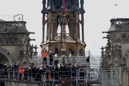  «Le Chœur des Bâtisseurs : la chorale des ouvriers de Notre-Dame de Paris prépare la réouverture»