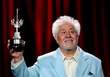 «Le cinéma m’a tout donné», Pedro Almodovar a reçu le prix d’honneur à Saint-Sébastien