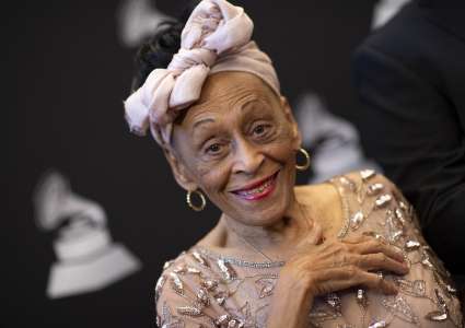  «Omara Portuondo, la diva de Buena Vista Social Club, prend sa retraite à 93 ans»