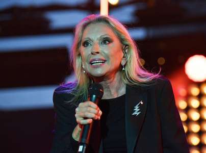 Hospitalisée pour une pneumonie, Véronique Sanson annule son concert à Nantes