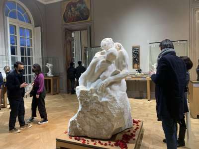 Saint-Valentin: à la soirée «love» du musée Rodin, on ne reste pas de marbre