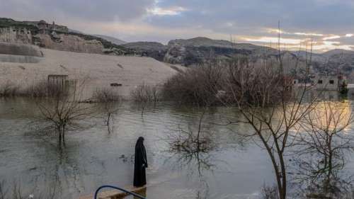 En Turquie, les touristes désertent Hasankeyf, un village antique englouti par les eaux d'un barrage