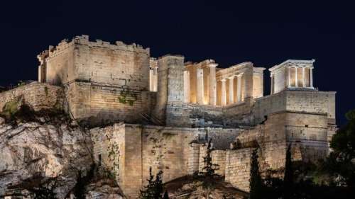 Athènes offre un nouvel éclairage à son Acropole, phare de la civilisation