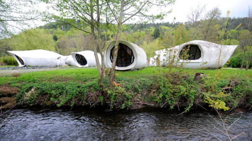 L'ancien Museumotel imaginé par l'architecte Pascal Haüsermann, devrait rouvrir en 2023