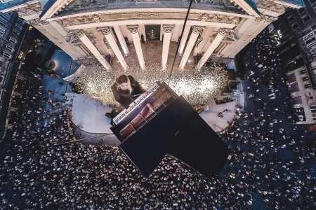 Santa, l'apparition d'une comète dans le ciel de la chanson française