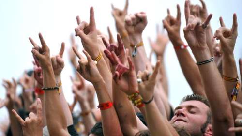 Les adolescents qui écoutent du rock et du metal sont meilleurs en orthographe