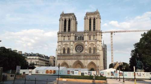Le parvis de Notre-Dame de Paris aura un visage en juin 2022