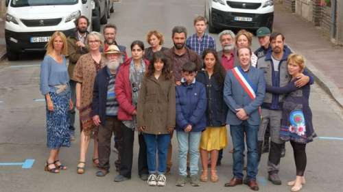 Avec Les Barbares, Julie Delpy sème la zizanie en Bretagne