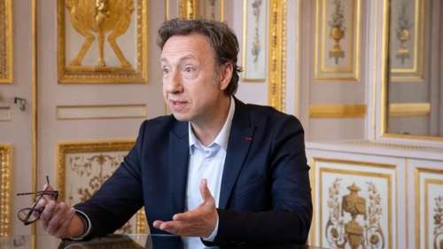  «Stéphane Bern défend ardemment la préservation du patrimoine historique face aux réductions budgétaires»