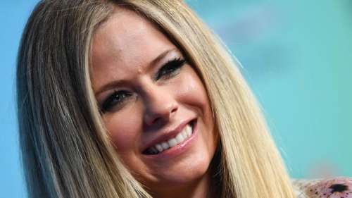 Avril Lavigne repart en tournée après cinq ans de lutte contre la maladie de Lyme