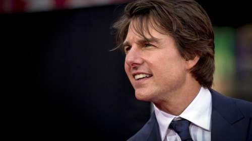 Tom Cruise s’entraîne au parapente dans les Alpes pour son prochain film