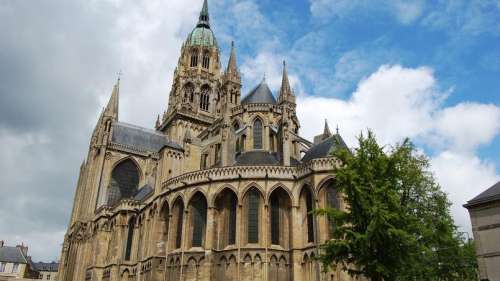 Une découverte exceptionnelle dans la cathédrale de Bayeux