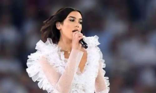 Dua Lipa annonce un concert à Mumbai : “Inde, je reviendrai”