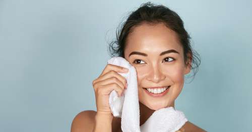 Les serviettes pour le visage Clean Skin Club sont essentielles pour les peaux sensibles