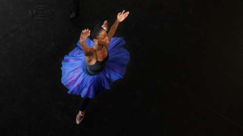 La ballerine Michaela DePrince, dont la carrière a inspiré de nombreuses personnes après sa naissance à la guerre, décède à 29 ans