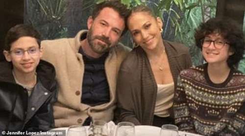 Ben Affleck « n’a pas été en contact » avec les deux enfants de son ex-femme Jennifer Lopez « depuis longtemps »