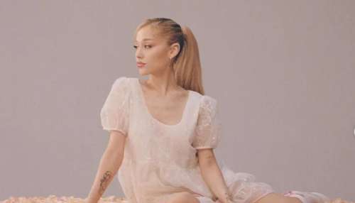 Ariana Grande atteint de nouveaux sommets avec “Eternal Sunshine”