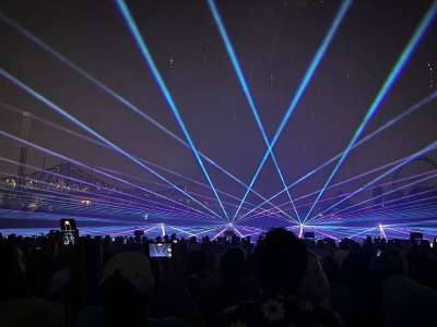 Les spectacles laser gagnent du terrain au Québec