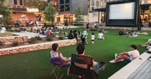 Cinémas Century Square |  Visitez la gare College