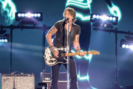 Keith Urban, Ashley McBryde et Eric Church se produiront aux ACM Honors 2024