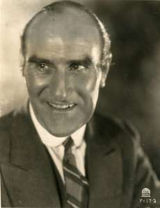 Datei:Ernest Torrence, acteur du cinéma muet (SAYRE 10645).jpg – Wikipédia