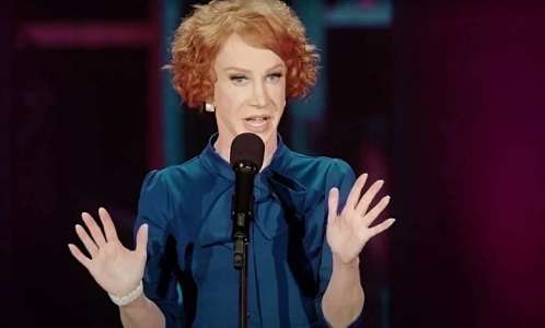 Kathy Griffin qualifie Gina Carano de « négationniste de l’Holocauste »