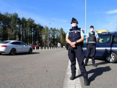 Il roulait sans permis depuis 31 ans : un médecin toulousain arrêté en Mercedes en Haute-Savoie