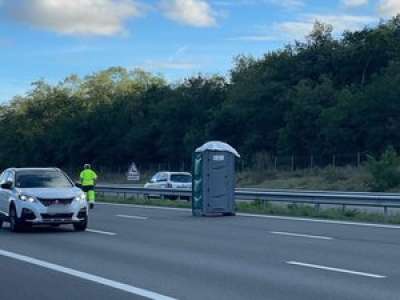 Toulouse. Le camion perd des WC sur l’autoroute : l’employé licencié