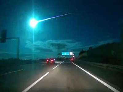 VIDEO. Quelle est cette boule de feu qui a traversé le ciel de nuit en Espagne et au Portugal ?