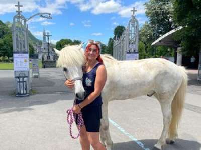 Lourdes : en périple de 3 000 kilomètres à cheval, Lucille Manier a fait une halte dans la cité mariale
