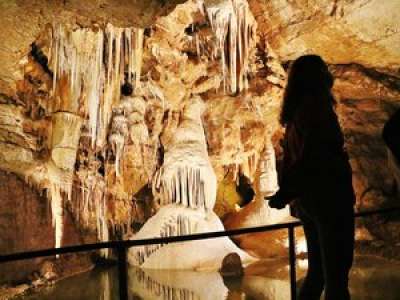 Vacances dans le Lot : pique-niquer au cœur de la grotte de Lacave