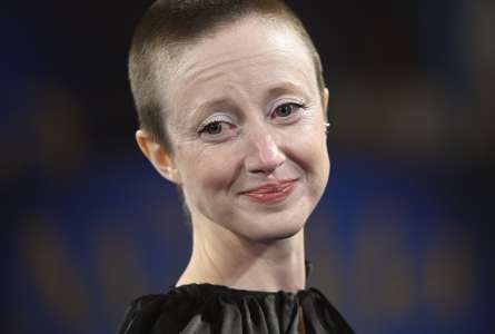 Andrea Riseborough s’adresse aux Oscars pour la première fois depuis la controverse de la campagne