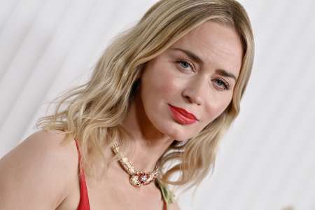 Emily Blunt s’excuse pour son commentaire honteux qui a refait surface