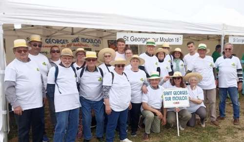 Insolite	            La commune de Saint-Georges-sur-Moulon a participé au rassemblement annuel des Saint-Georges de France