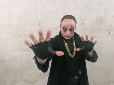 Insolite					Le Vierzonnais Arnaud Fermin dans la peau d'Eric Draven pour la sortie du film The Crow