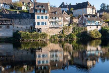 Insolite					La super-solution de la quête de la Chouette d'or bien gardée en Corrèze par une certaine... Blanche Neige