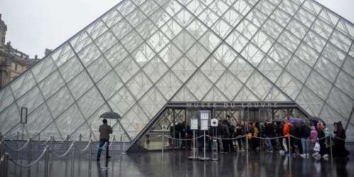 « Les touristes venus de l’étranger doivent-ils payer leur ticket d’entrée dans un musée plus cher que les personnes résidant en France ? »