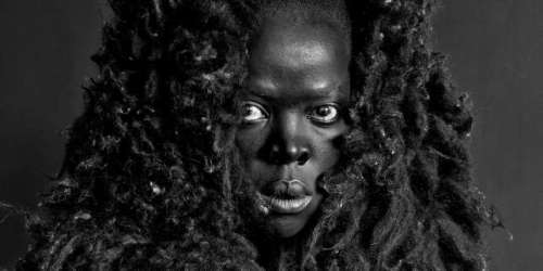 Artiste, noire, femme, queer… Les multiples visages de la photographe Zanele Muholi