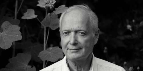 Xavier Galmiche reçoit le prix Décembre pour son roman « Le Poulailler métaphysique »