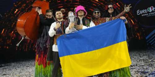 Eurovision 2022 : l’Ukraine survole la compétition, soutenue par tout un continent