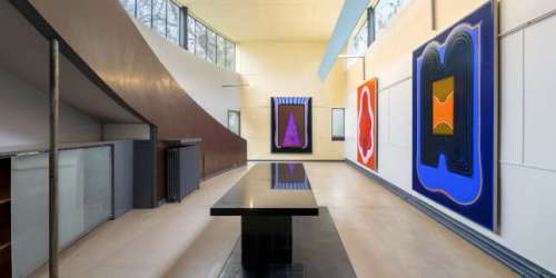 La peintre Lily Stockman fait vibrer la maison La Roche, de Le Corbusier, à Paris